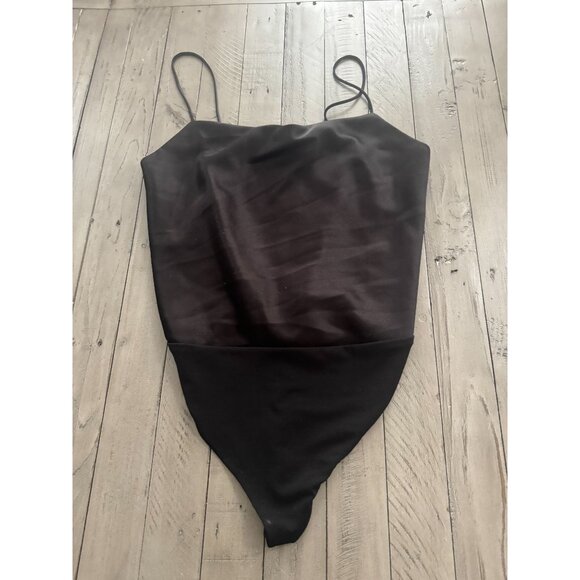 NWT Alice + Olivia Harmon Satin Cowl Sleeveless Bodysuit Black Size Small - Picture 6 of 6